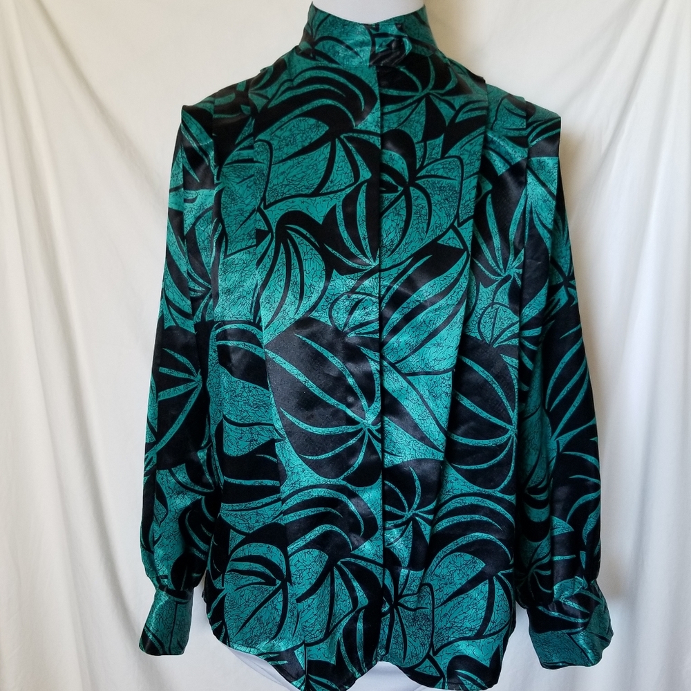 Mervyns TJW Teal Green Black Leaves Folded Shoulders Button Neck Cuffed Sleeves